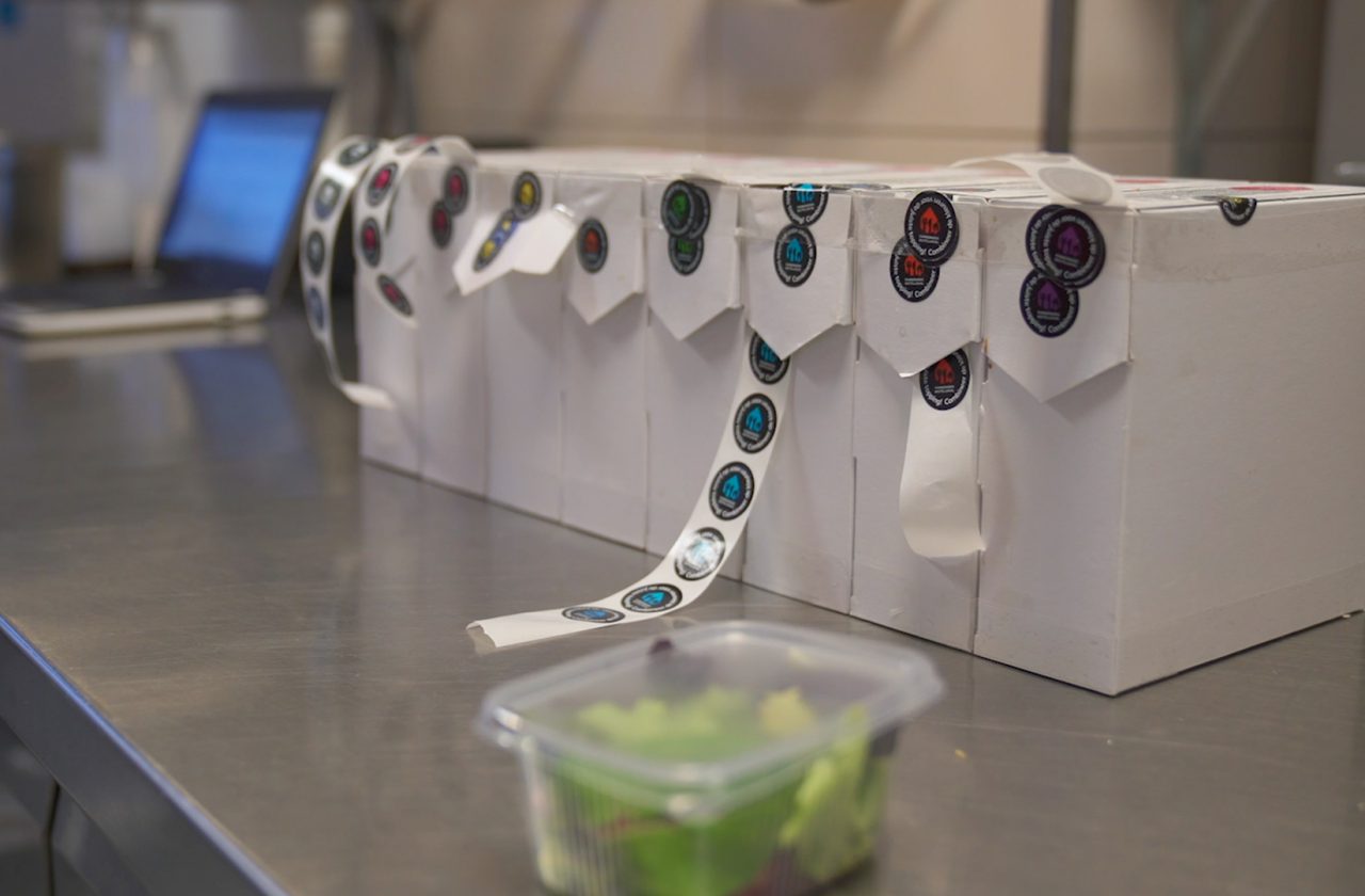 Reuvershoeve – Vormgeving & Drukwerk: Sticker Pannenkoekbestellen.nl