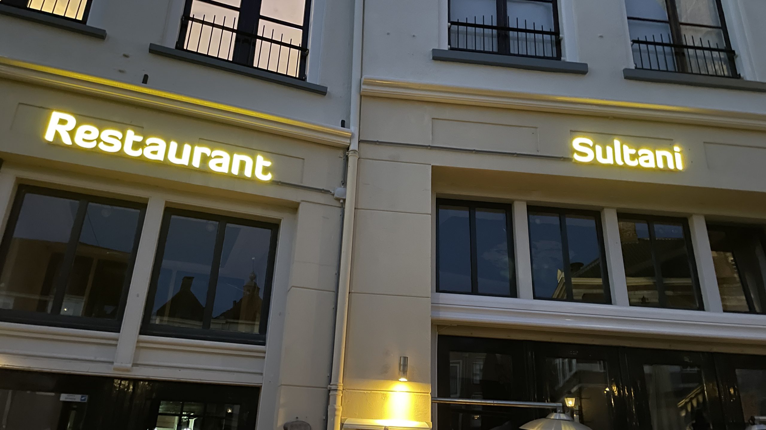 Restaurant Sultani - LED-Reclame - Lutim Creatief Mediabureau - Wij Maken Jouw Communicatie!